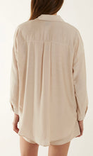 Load image into Gallery viewer, CREAM LIGHTWEIGHT SHIRT &amp; SHORTS CO-ORD SET