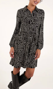 BLACK AND WHITE ABSTRACT GEOMETRIC BUTTON FRONT STRETCH DRESS