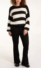 Load image into Gallery viewer, ROUND NECK STRIPE KNIT JUMPER