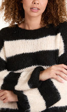 Load image into Gallery viewer, ROUND NECK STRIPE KNIT JUMPER