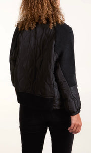 BLACK CONTRAST QUILTED SHACKET