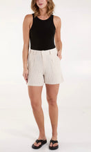 Load image into Gallery viewer, LINEN STRIPED SHORTS