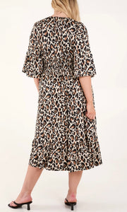 CURVE ANIMAL PRINT SHIRRED MIDI DRESS