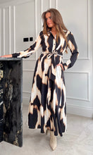 Load image into Gallery viewer, Brielle Long Sleeve Shirt Dress Animal Print