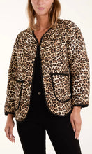 Load image into Gallery viewer, LEOPARD COLLARLESS QUILTED JACKET