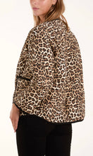 Load image into Gallery viewer, LEOPARD COLLARLESS QUILTED JACKET