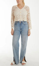 Load image into Gallery viewer, CROPPED FLORAL CROCHET CARDIGAN