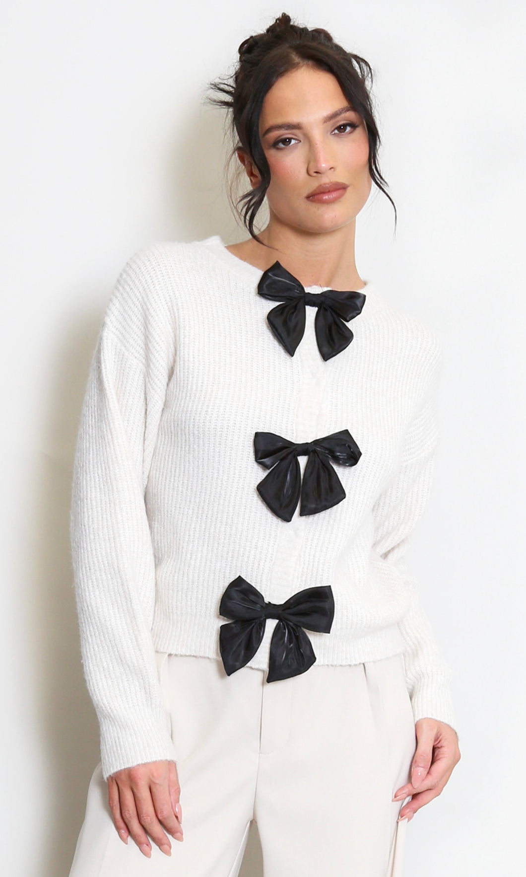 CREAM BOW CARDIGAN