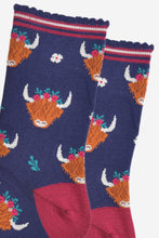 Load image into Gallery viewer, Women&#39;s Bamboo Socks - Navy/Burgundy, Winter Highland Cow: UK 3-7 | EU 36-40 | US 5-9