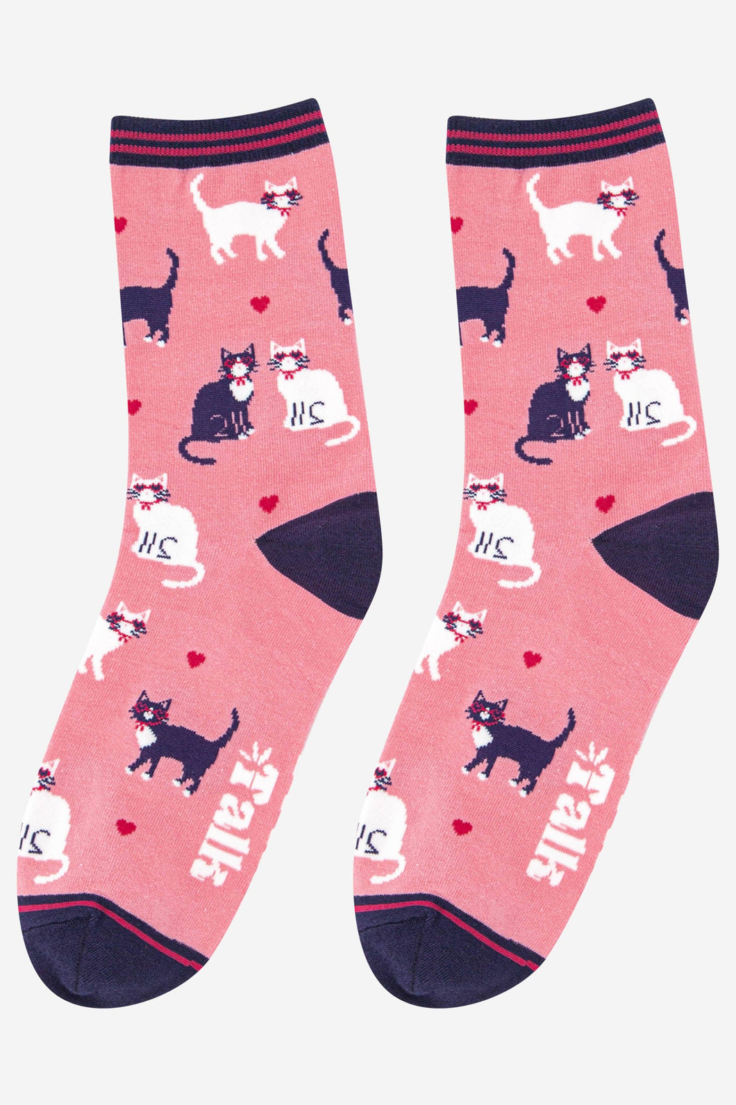 Women's Cats in Love Bamboo Socks in Pink: UK 3-7 | EU 36-40