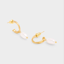 Load image into Gallery viewer, Pearl Lustre Hoop Earrings in Pearl &amp; Gold