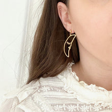 Load image into Gallery viewer, Gold Sleeping Crescent Moon Earrings
